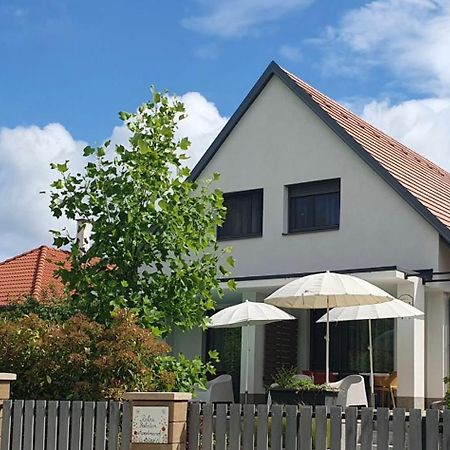 Relax Balaton Apartmanok Balatonfüred Buitenkant foto