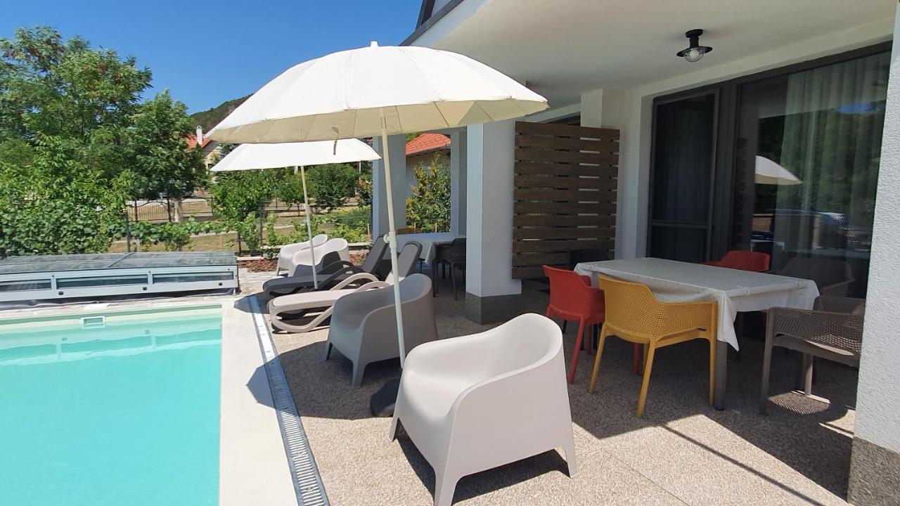 Relax Balaton Apartmanok Balatonfüred Buitenkant foto