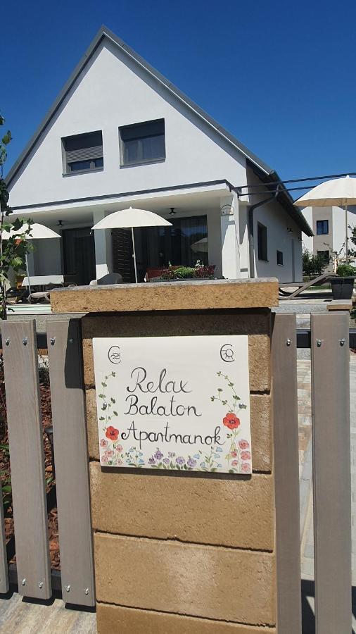 Relax Balaton Apartmanok Balatonfüred Buitenkant foto