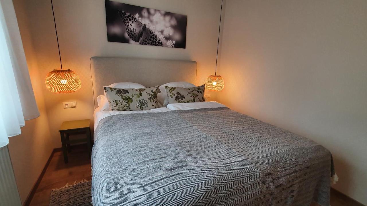 Relax Balaton Apartmanok Balatonfüred Buitenkant foto