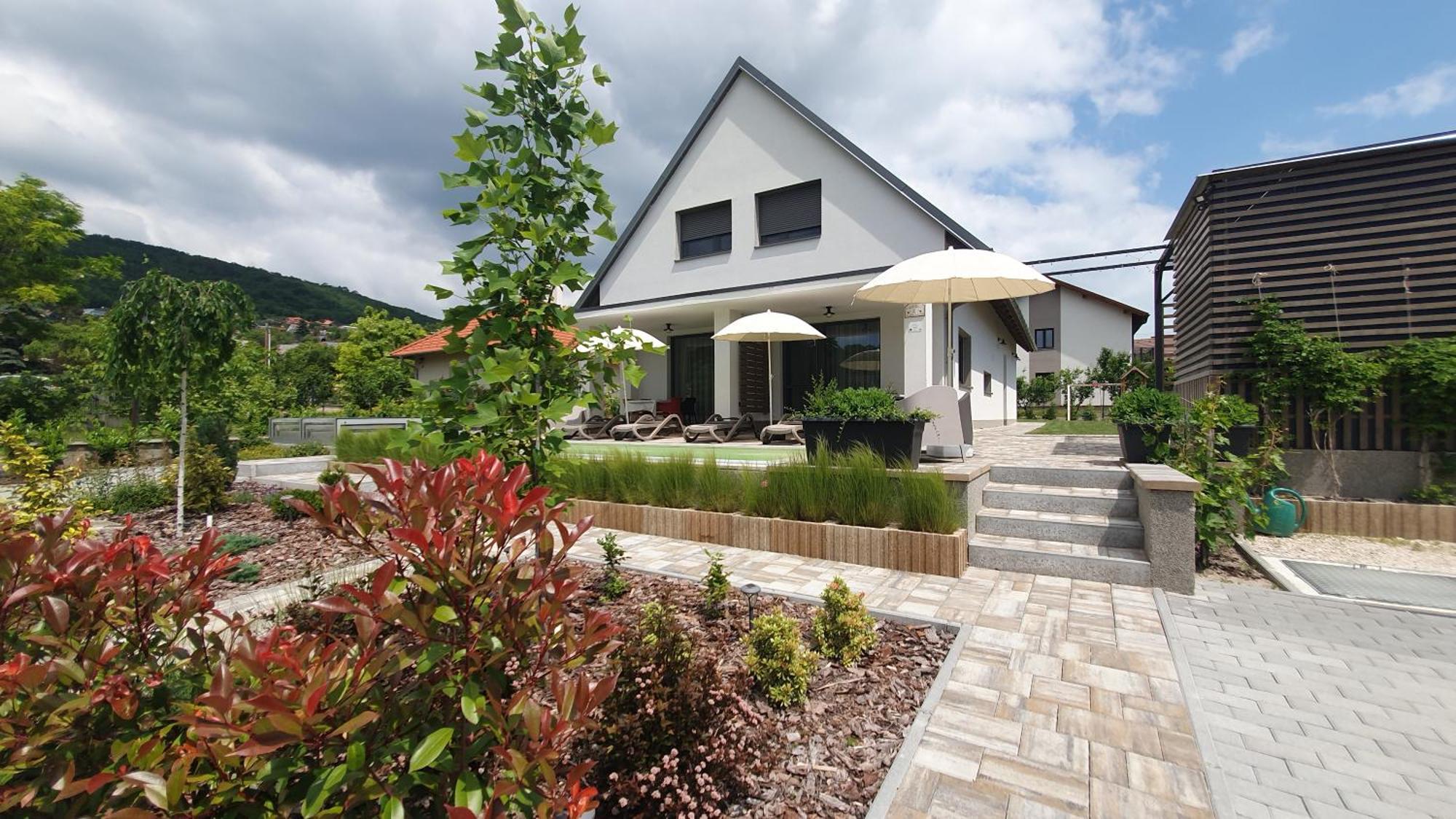 Relax Balaton Apartmanok Balatonfüred Buitenkant foto